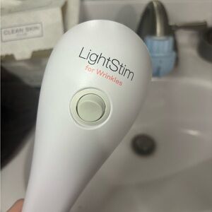 Lighstim red led handheld light